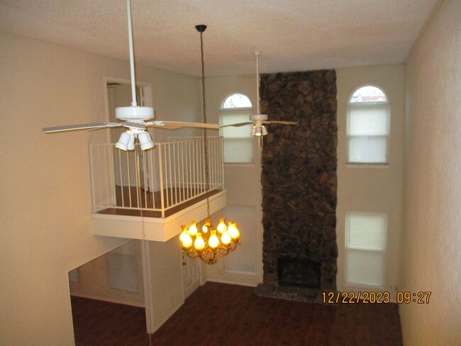 Building Photo - 2234 Seville Ct