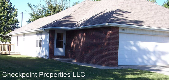 Foto del edificio - 2 br, 2 bath House - 1251 Vintage Ln