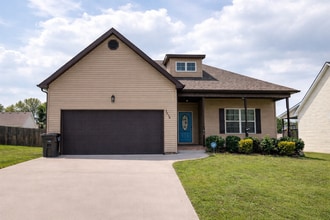 Building Photo - 1216 Meachem Dr