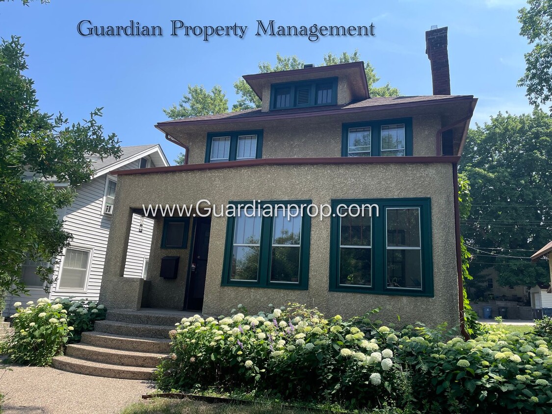 Foto principal - Linden Hills Single Family Home, 2 Car Gar...