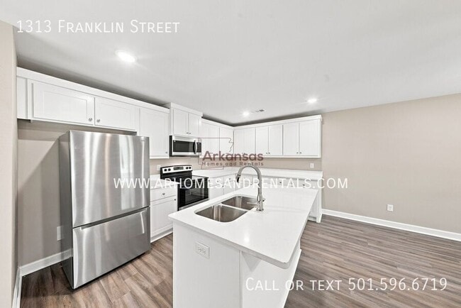 Building Photo - 1313 Franklin St