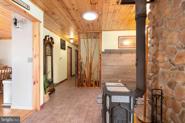 Foto del edificio - 76 Grove Ln
