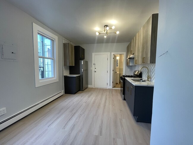 Unit 3 - 150 Cator Ave