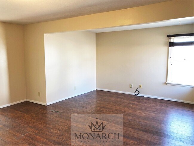 Foto del edificio - 213 W 40th St