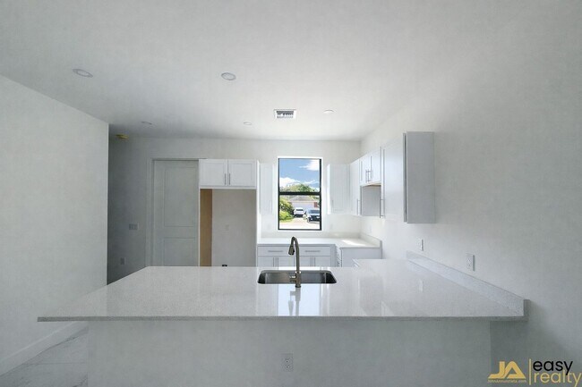 Foto del edificio - 1047 Jaguar Blvd