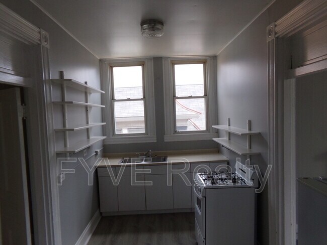 Foto del edificio - 3541 California Ave