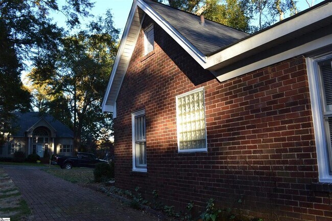 Photo - 40 Lanneau Dr House