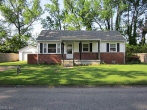 Building Photo - 511 Delham Rd