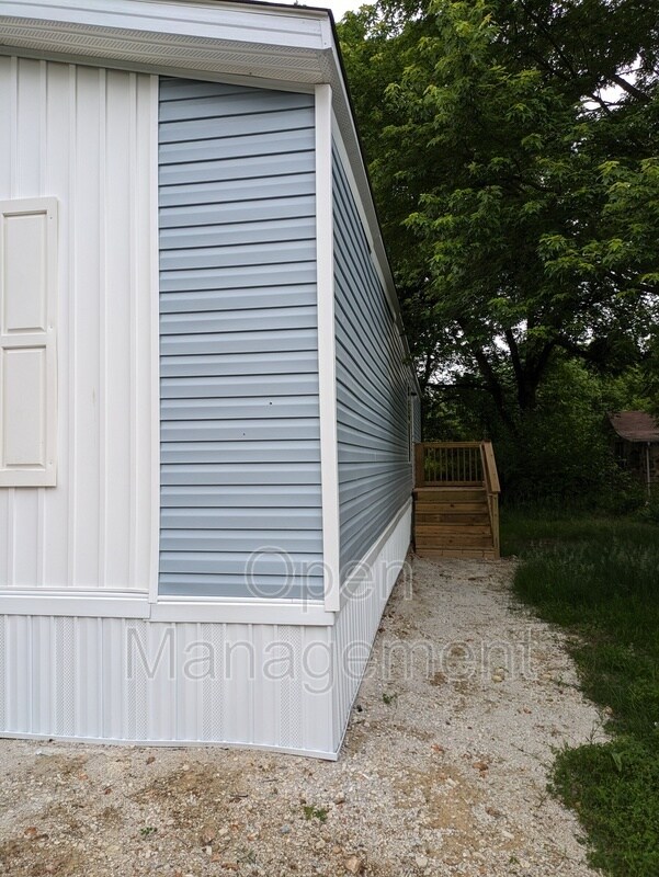 Foto del edificio - 2710 N Farm Rd 137