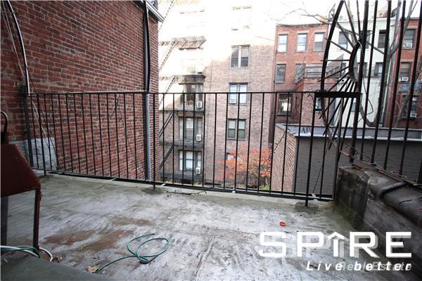 Foto del edificio - 133 W 74th St