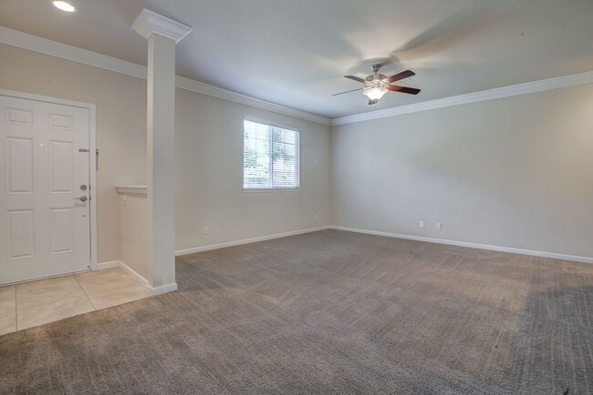 Building Photo - BEAUTIFUL 4 BED 2.5 BATH HOME IN REDDING -...