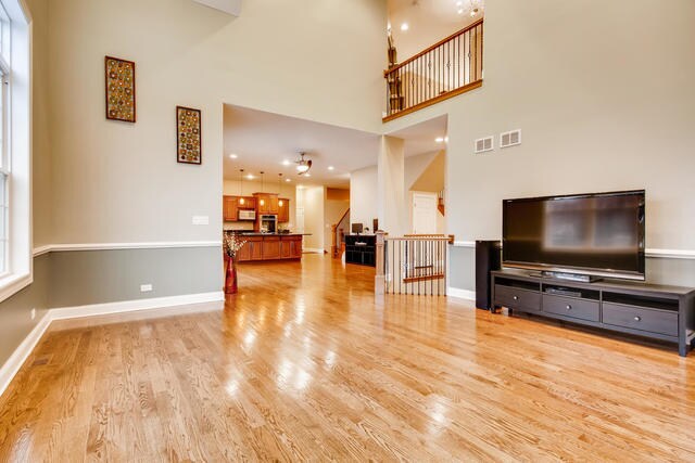 Foto del edificio - 8309 Hill Ave