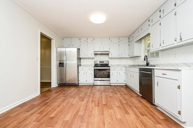 Foto del edificio - 2807 Hickory Ln