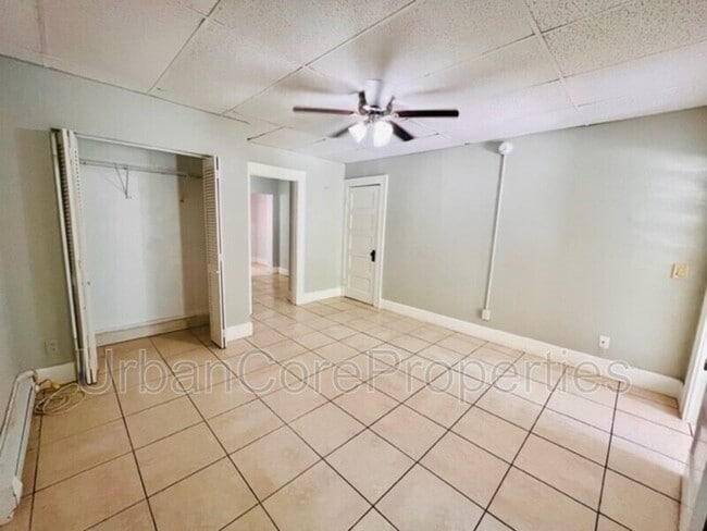 Building Photo - 354 13th Ave NE