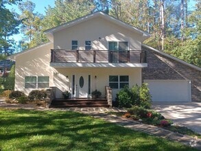 Building Photo - 25 Cherry Hills Dr
