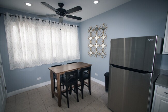 Foto del edificio - 3927 N Whipple St