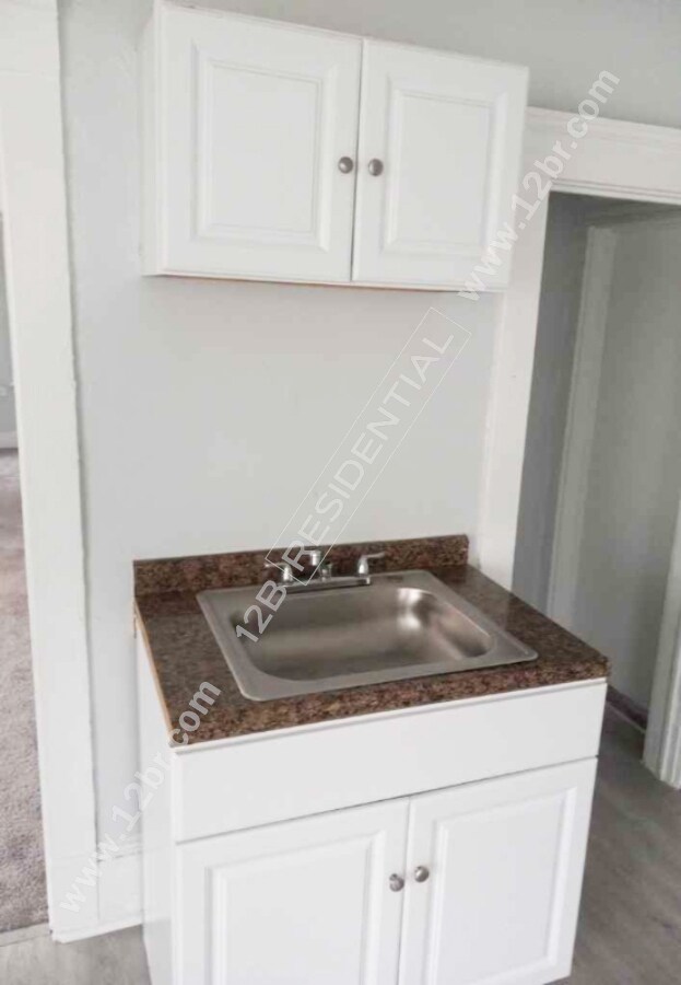 Foto del edificio - 2-Bedroom Home Close to Downtown