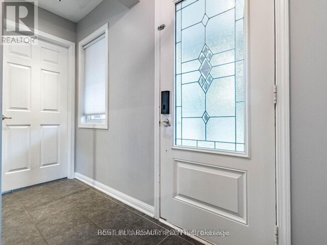 Building Photo - 211 Leiterman Dr