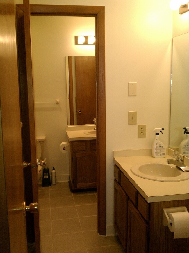 Bathrooms - 23 Surrey Hill Dr