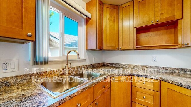 Building Photo - 3929 Princeton Dr