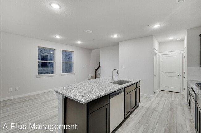 Building Photo - 3 br, 2.5 bath House - 2948 Opera Way