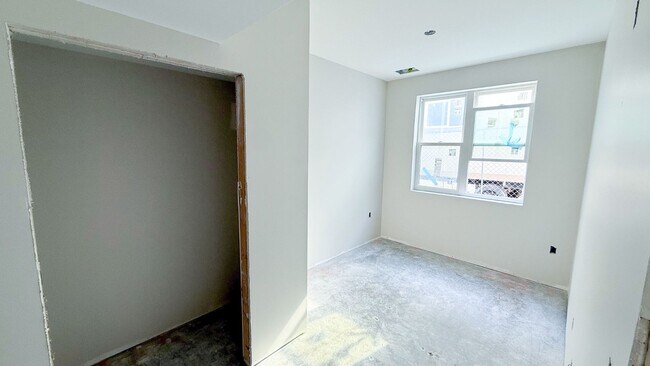 Foto del interior - 404 E Clark