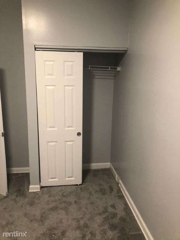 Building Photo - 2 br, 1 bath Apartment - 2475 E 74th Pl