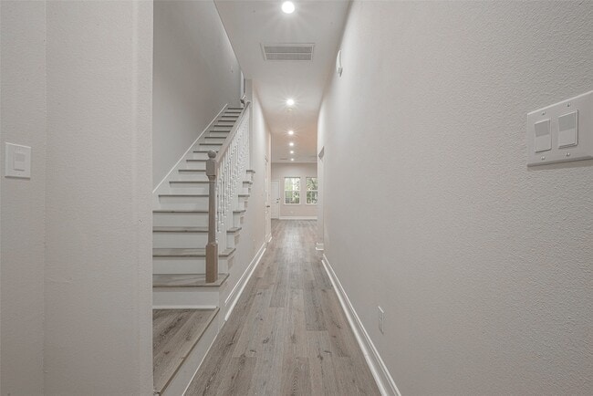 Building Photo - 2528 S Texas Ave