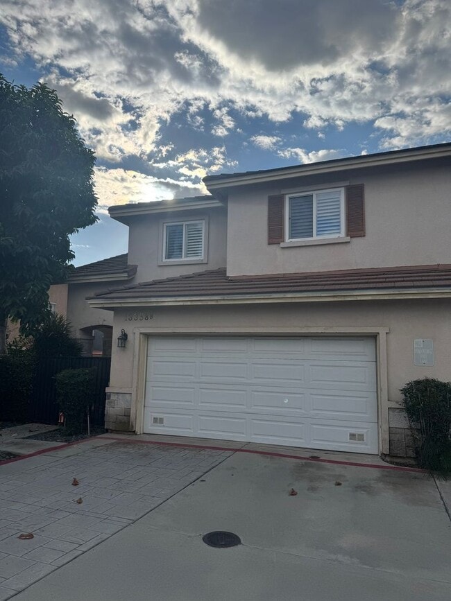 Building Photo - 13358 Ramona Blvd