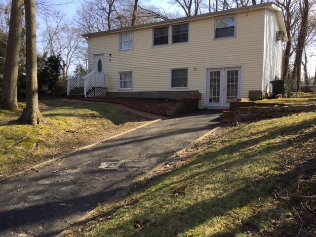 Primary Photo - 10 Woodchuck Ln