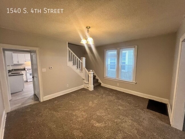 Foto del edificio - 1540 S 4th St