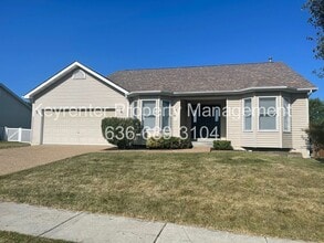 Building Photo - 5015 Joshua Dr