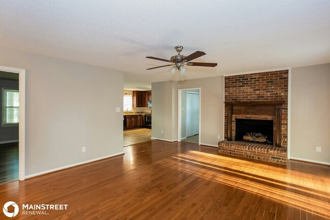 Building Photo - 112 BROOK DR, MOORESVILLE, NC 28117