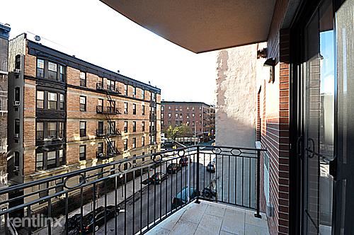 Building Photo - 106 W 113th St