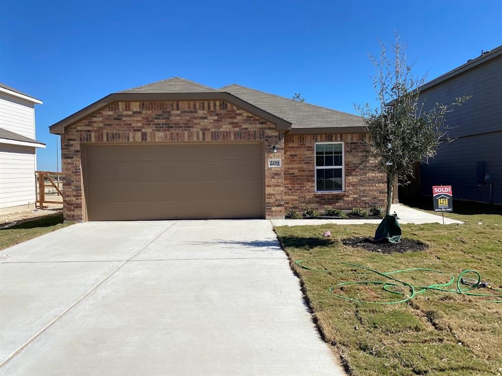 209 Sunnymeade Ln, Jarrell, TX 76537 House for Rent in Jarrell, TX