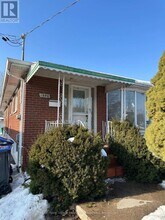 Building Photo - 1590 Coram Crescent