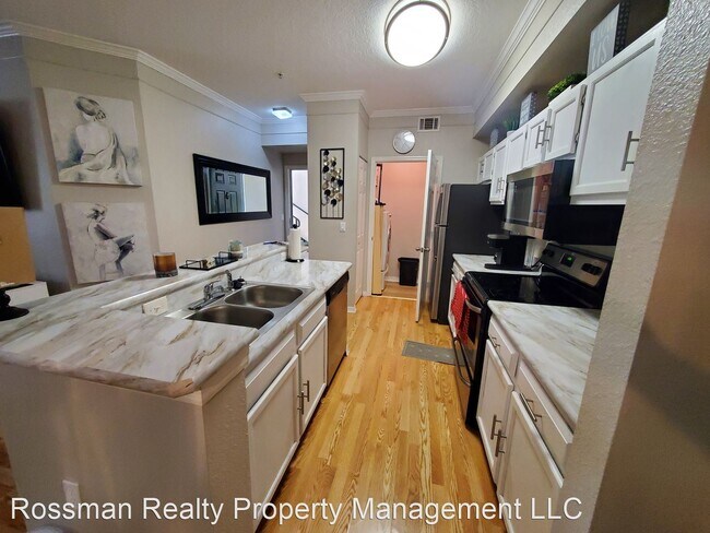 Building Photo - 2 br, 2 bath House - 11561 Villa Grand #71...
