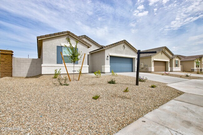 Foto del edificio - 24084 W Cocopah St