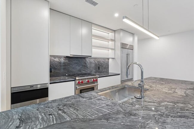 Foto del edificio - 610 Davis St