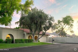 Building Photo - 7301 E Claremont St