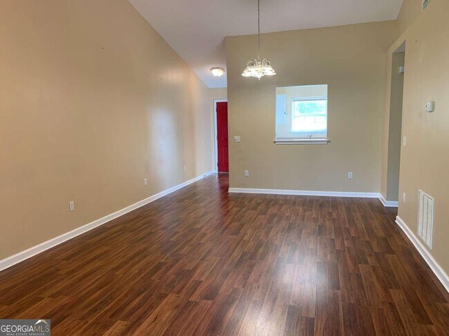 Building Photo - 402 S Grove Blvd