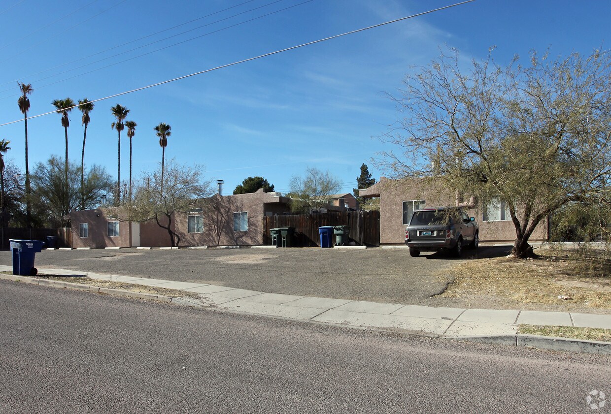 Foto del edificio - 3184-3186 E Bellevue St