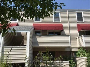 Building Photo - 1111 Maxwell Ave