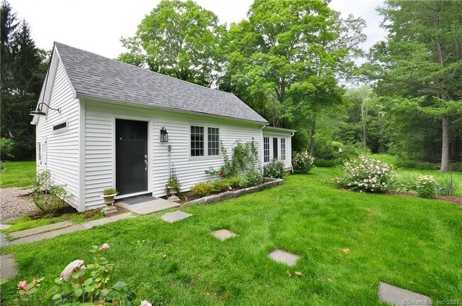 Building Photo - 154 Norfolk Rd