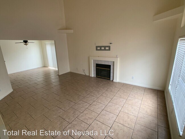 Foto del edificio - 2 br, 2.5 bath House - 7987 Dorinda Avenue