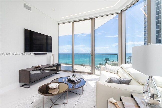 Foto del edificio - 18975 Collins Ave