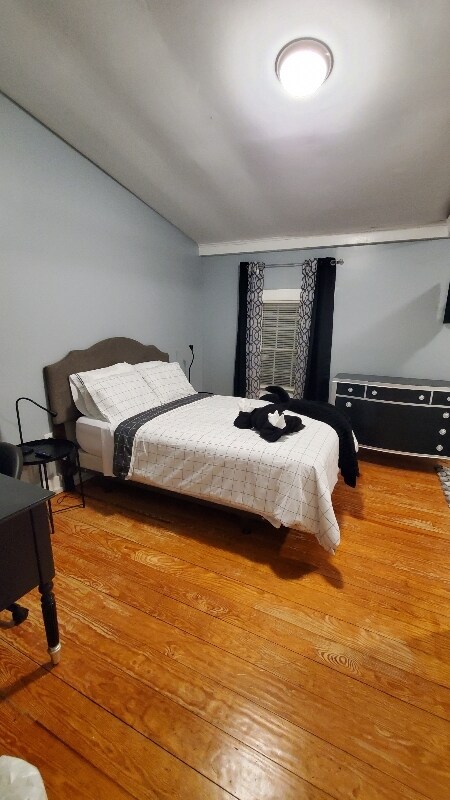 Primary Photo - 106 Exchange St