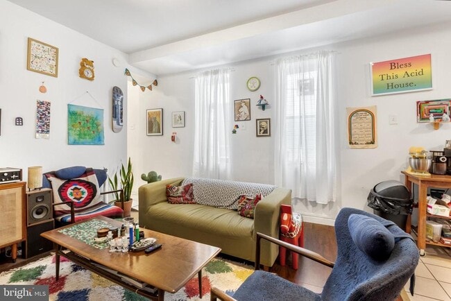 Foto del edificio - 2010 E York St