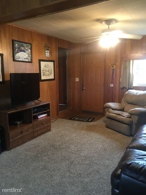 Building Photo - 3 br, 1.5 bath House - 3101 Sheridan Rd