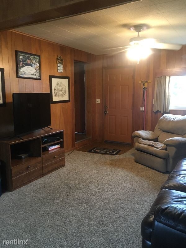 Foto del edificio - 3 br, 1.5 bath House - 3101 Sheridan Rd